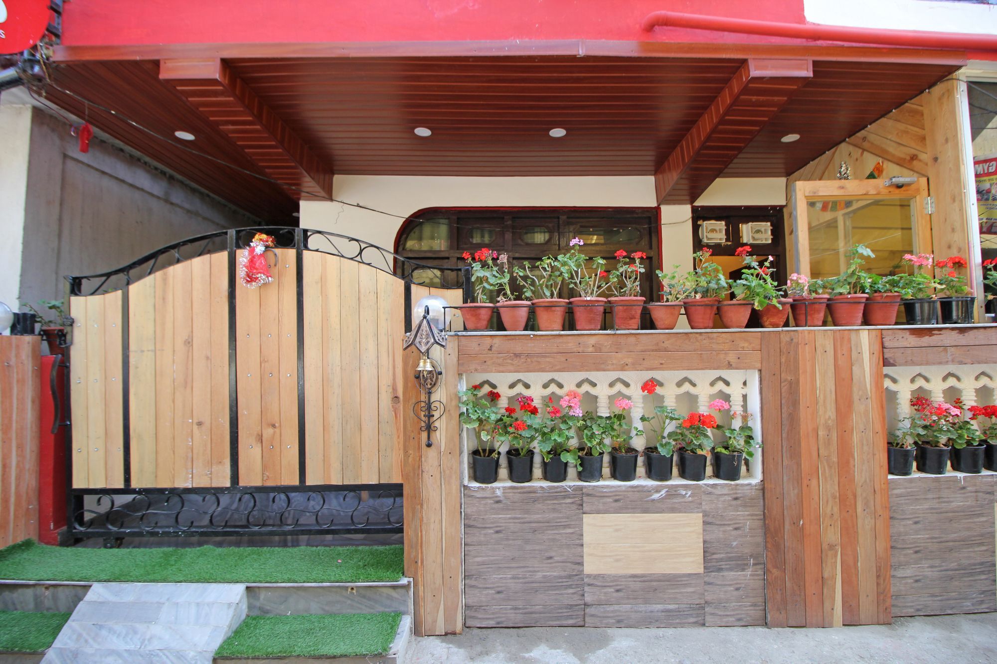 Oyo 3128 Hotel Panorama Nainital Exterior foto
